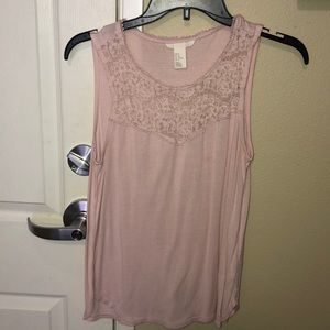Lacy work tank top